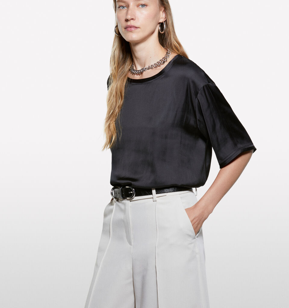 Μπλούζα μαύρη over fit από σατέν - μπλούζες γυναικείες - Μαυρο | Sisley image number 3